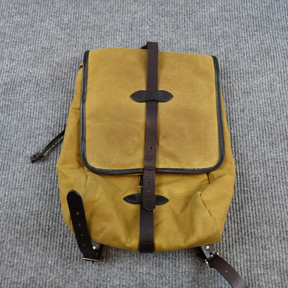 Filson Waxed Canvas Rucksack Backpack Leather Straps Daypack Mens Travel Bag
